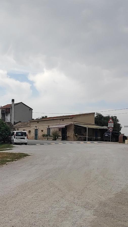 B&B I Tre Ulivi Morro dʼOro Eksteriør billede